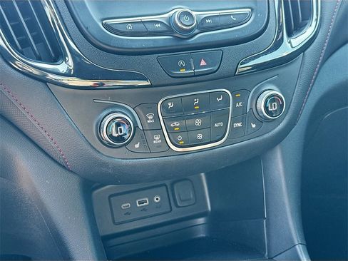 Used 2024 Chevrolet Equinox RS w/ LPO, Floor Liner Package image 17