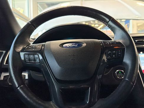 Used 2017 Ford Explorer Sport w/ Equipment Group 401A AWD/4WD image 28