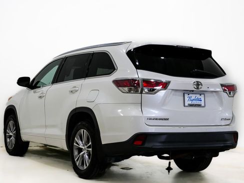 Used 2015 Toyota Highlander XLE image 9