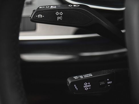 Used 2024 Audi Q7 2.0T Premium w/ Convenience Package image 25