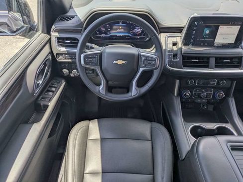 Used 2022 Chevrolet Suburban LT w/ Max Trailering Package AWD/4WD image 17