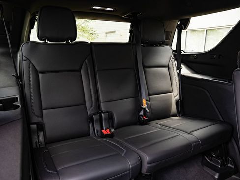 Used 2023 GMC Yukon Denali AWD/4WD image 48