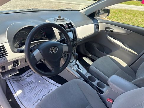 Used 2011 Toyota Corolla LE FWD image 31