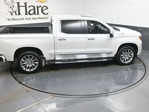Used 2023 Chevrolet Silverado 1500 High Country w/ High Country Premium Package AWD/4WD image 38