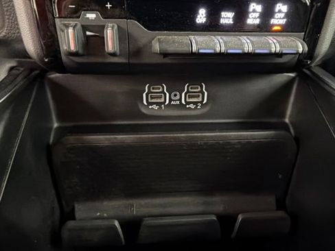 Used 2023 RAM 1500 Laramie AWD/4WD image 22