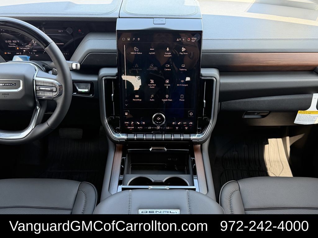 New 2027 GMC Yukon Denali w/ Denali Reserve Package AWD/4WD image 13