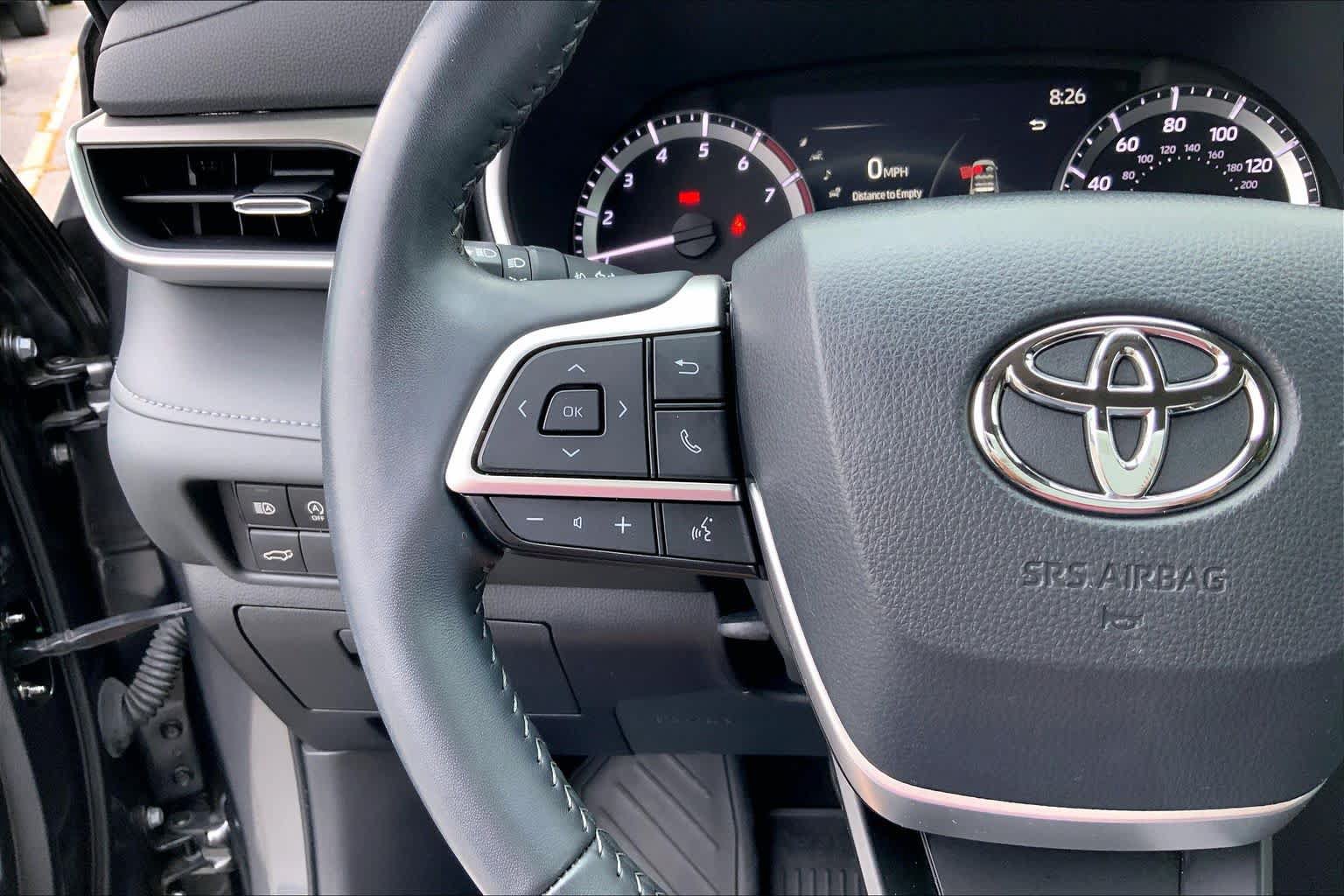 Used 2023 Toyota Highlander XLE FWD image 21