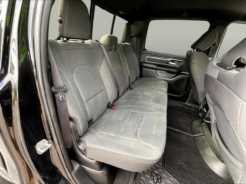 Used 2022 RAM 1500 Big Horn AWD/4WD image 39