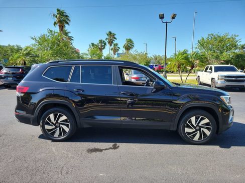 Used 2026 Volkswagen Atlas SE FWD image 5