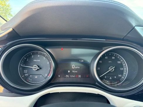 Used 2023 Buick Encore GX Essence w/ Experience Buick Package AWD/4WD image 18