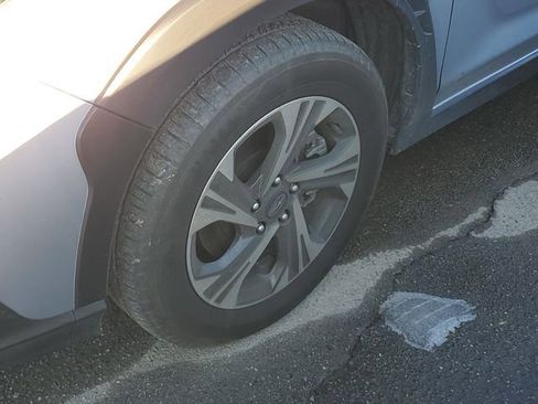 Used 2024 Subaru Crosstrek 2.0i Premium image 6