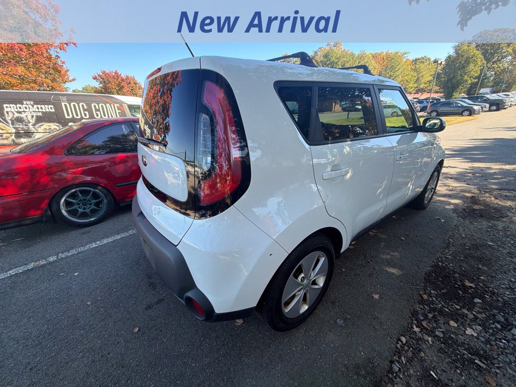 Used 2016 Kia Soul FWD image 7