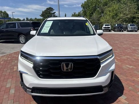 Certified 2023 Honda Pilot Touring image 31
