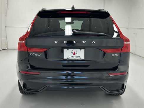 Used 2025 Volvo XC60 B5 Ultra w/ Climate Package AWD/4WD image 7