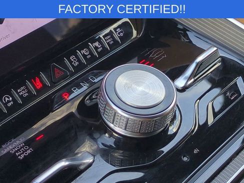 Certified 2025 Jeep Grand Wagoneer Series III w/ Rear Seat Video Group 1 AWD/4WD image 28