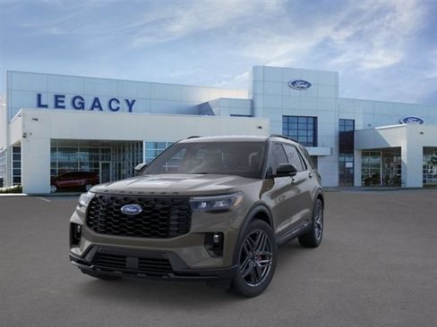 New 2026 Ford Explorer ST-Line w/ ST-Line Street Pack RWD image 2