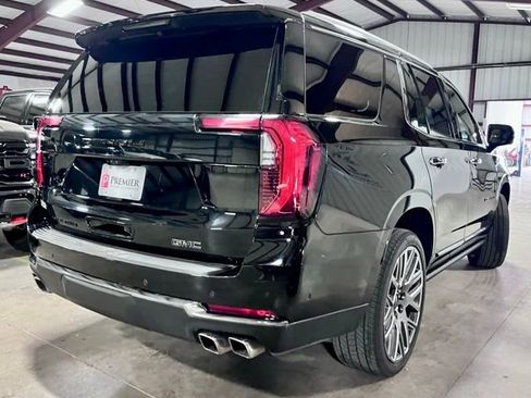 Used 2025 GMC Yukon Denali Ultimate w/ LPO, Floor Liner Package AWD/4WD image 3