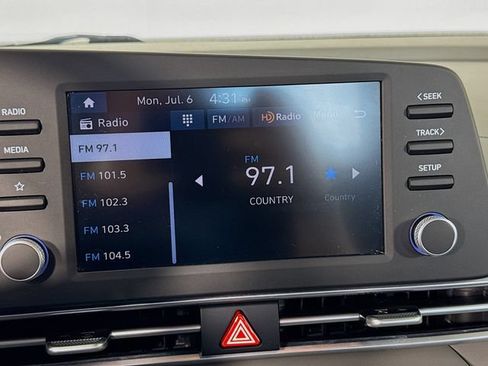 Used 2025 Hyundai Elantra Sport w/ Cargo Package FWD image 14