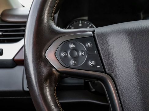 Used 2019 Chevrolet Suburban Premier image 26