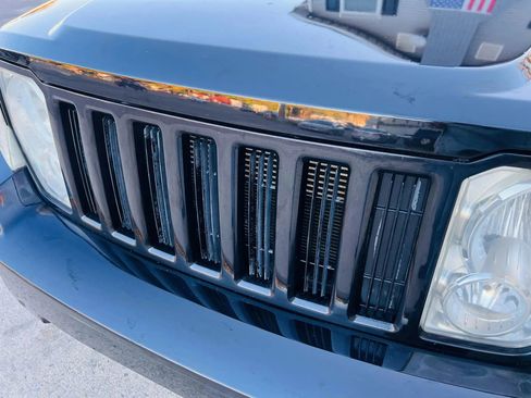 Used 2009 Jeep Liberty Sport w/ Popular Equipment Group image 32