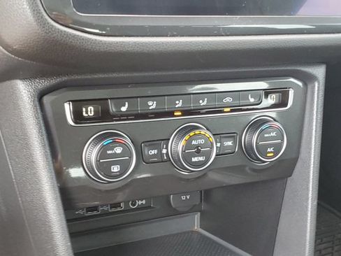 Used 2019 Volkswagen Tiguan SEL AWD/4WD image 21