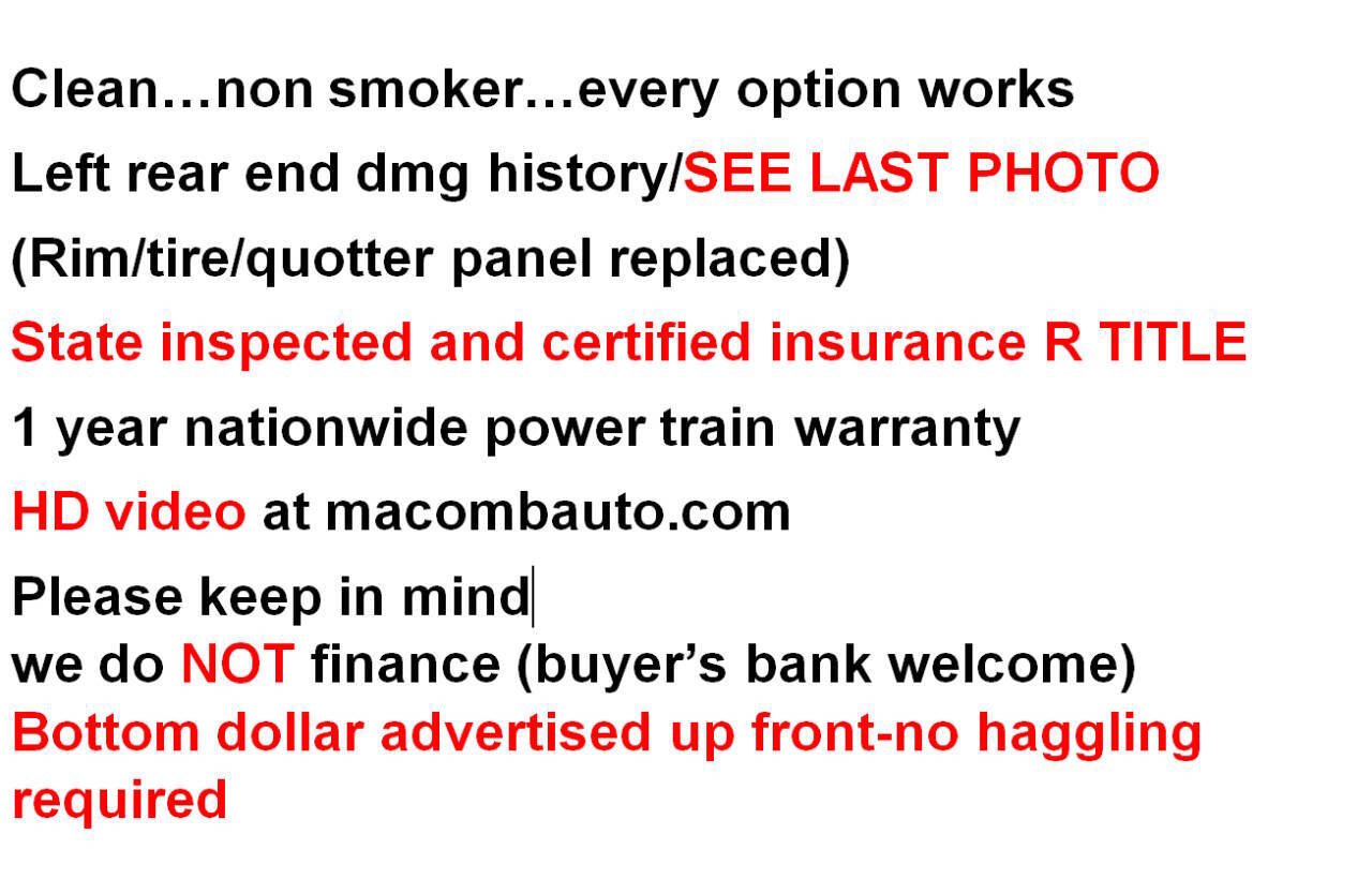 Used 2026 Chrysler Pacifica Select FWD image 2