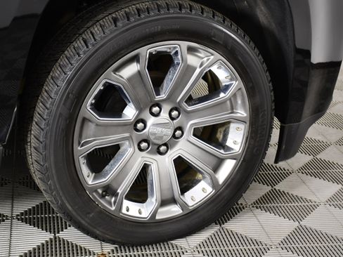 Used 2015 GMC Yukon Denali w/ Open Road Package AWD/4WD image 60