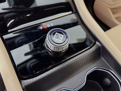 New 2025 Jeep Grand Cherokee Limited image 17