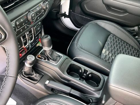 New 2026 Jeep Gladiator Mojave AWD/4WD image 7