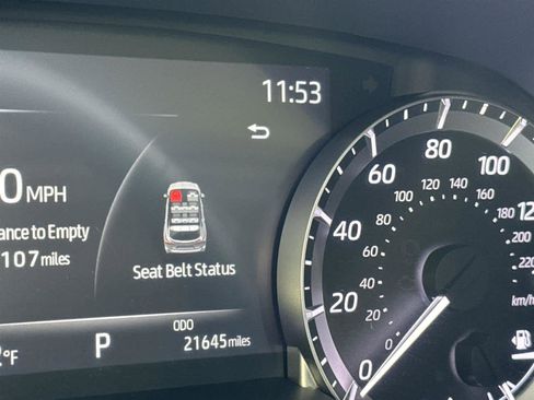 Used 2023 Toyota Highlander XLE image 33