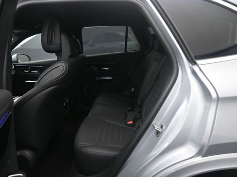 New 2025 Mercedes-Benz GLC 350e 4MATIC image 2