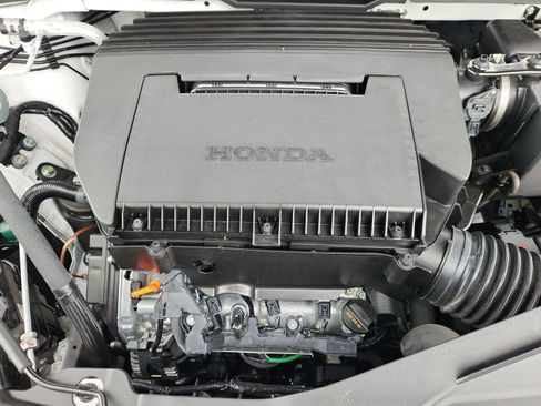 Used 2025 Honda Pilot EX-L image 16