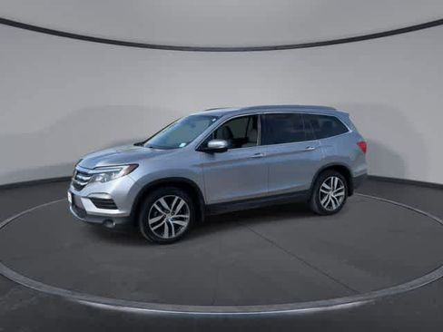 Used 2018 Honda Pilot Elite image 4