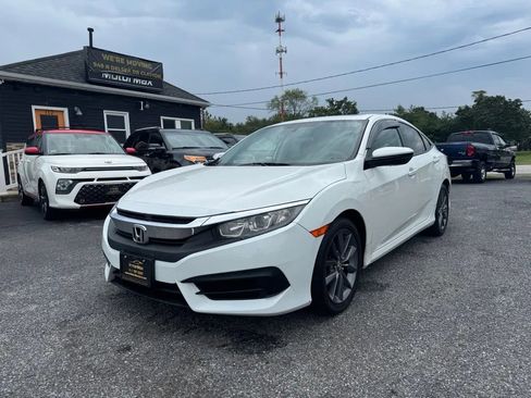 Used 2017 Honda Civic EX image 1
