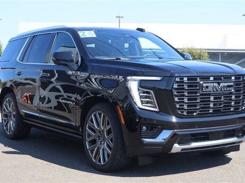 Used 2026 GMC Yukon Denali Ultimate AWD/4WD image 7