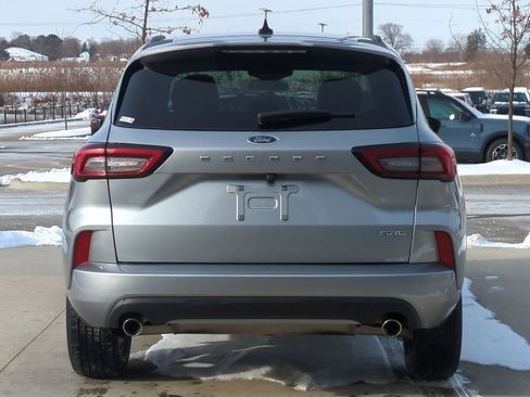 Certified 2023 Ford Escape ST-Line image 5