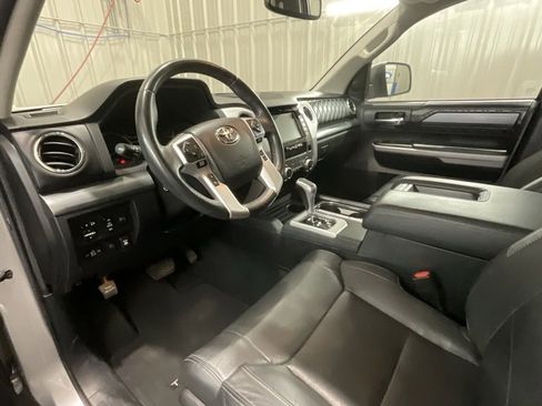 Used 2021 Toyota Tundra Platinum image 9