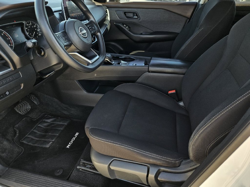 Used 2023 Nissan Rogue S FWD image 16