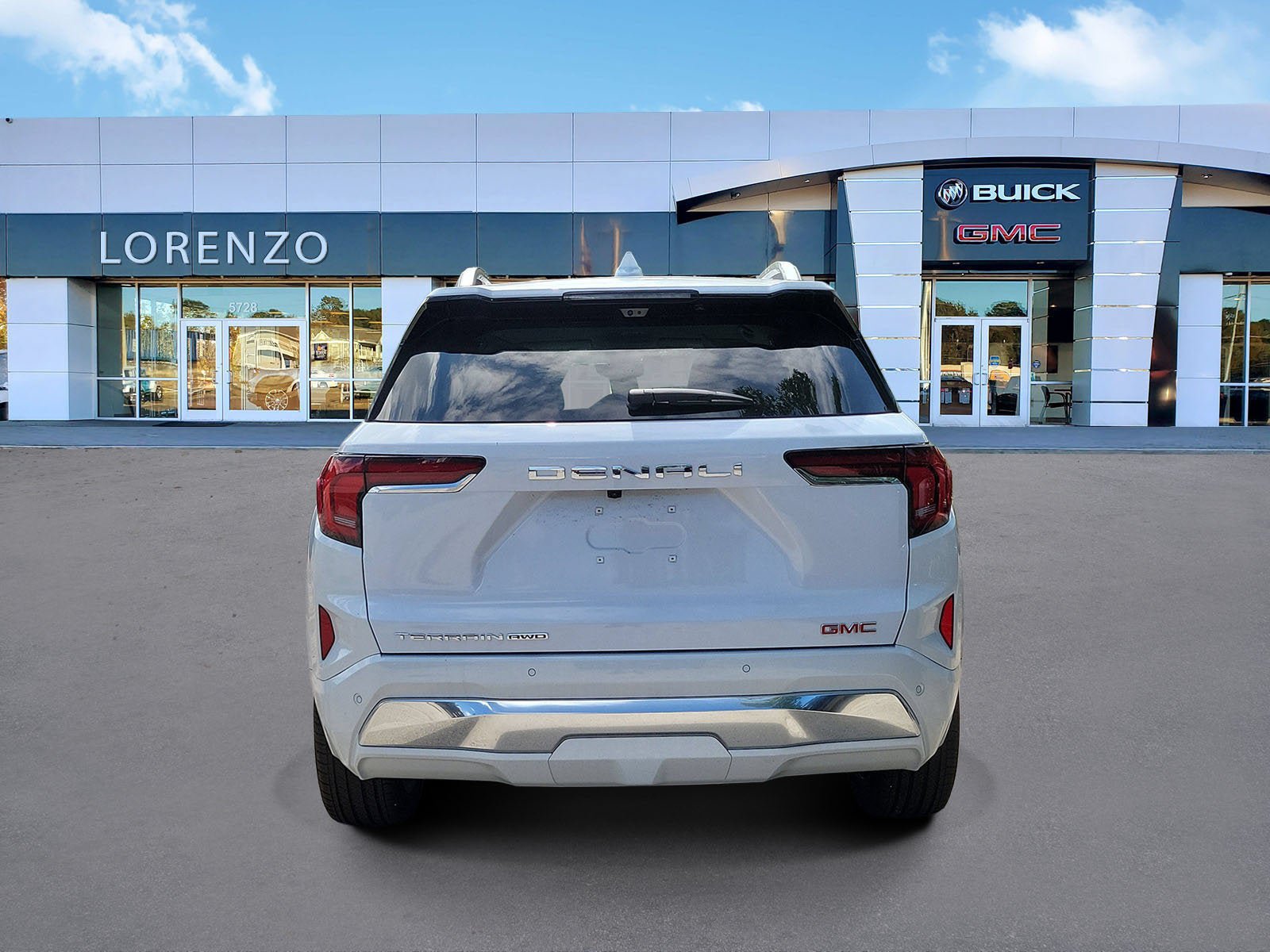 New 2027 GMC Terrain Denali w/ LPO, Floor Liner Package AWD/4WD image 5