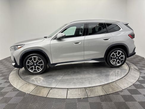 Used 2025 BMW X1 xDrive28i w/ Technology Package image 16