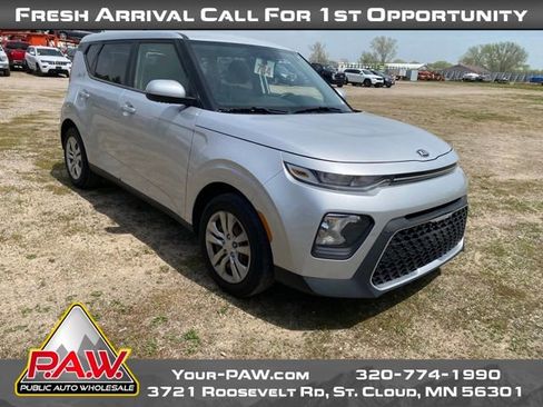 Used 2020 Kia Soul LX FWD image 2
