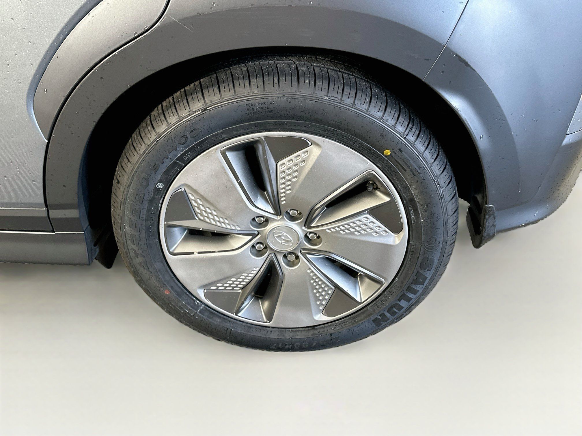 Used 2019 Hyundai Kona Limited FWD image 11