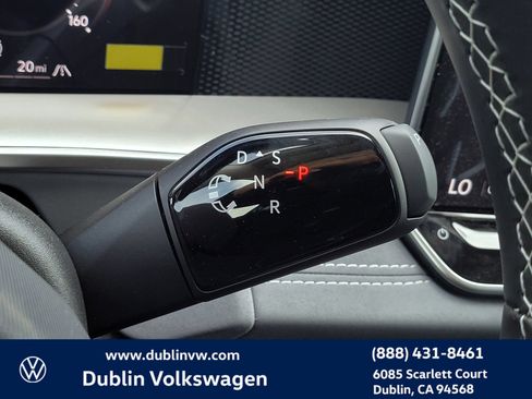 New 2026 Volkswagen Tiguan SE AWD/4WD image 18