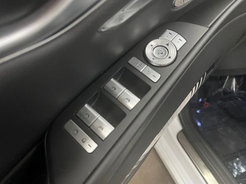 Used 2024 Genesis G80 3.5T Sport image 13