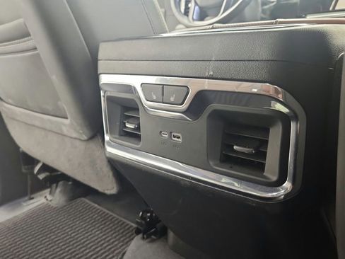 Used 2024 GMC Sierra 3500 Denali Ultimate AWD/4WD image 47