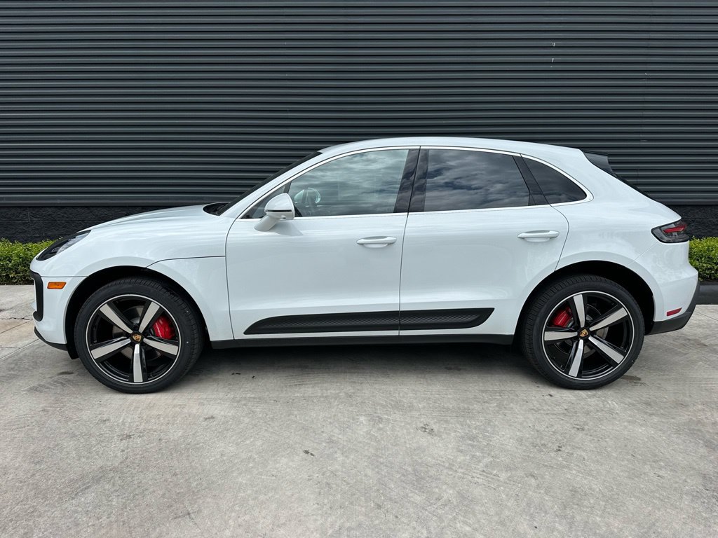 Used 2026 Porsche Macan S AWD/4WD image 2