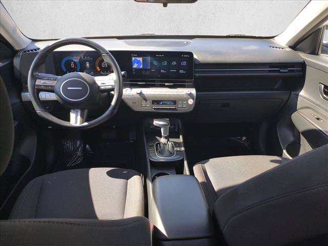 Used 2025 Hyundai Kona SEL FWD image 17