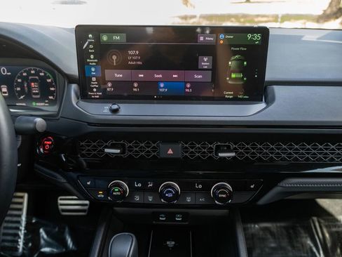 Used 2025 Honda Accord Sport image 20