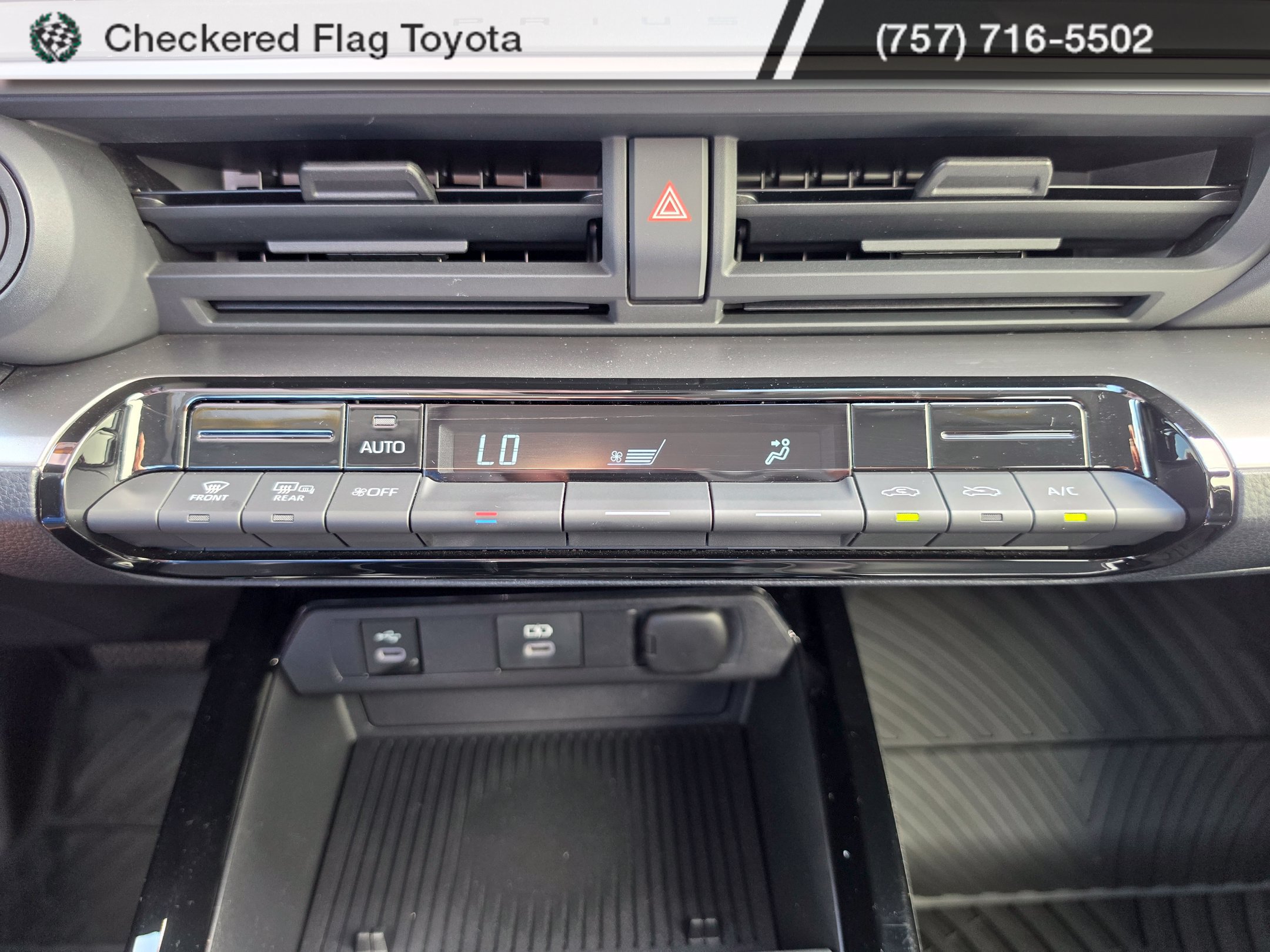 Used 2023 Toyota Prius LE FWD image 22