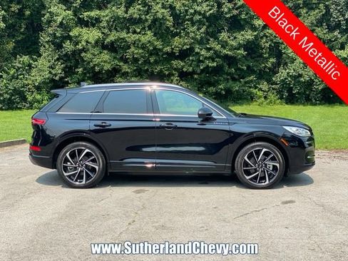 Used 2024 Lincoln Corsair Grand Touring w/ Equipment Group 301A AWD/4WD image 8